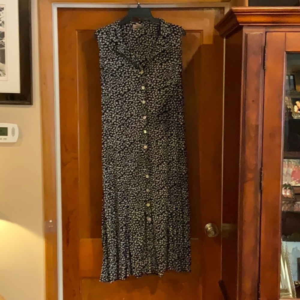 Casual sleeveless summer dress